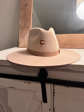Charlie 1 Horse Highway Felt Hat in Beige